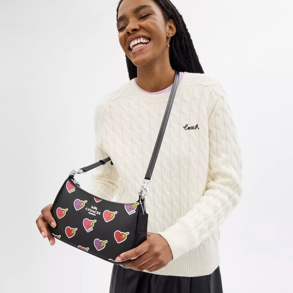 Coach NWT Black Shoulder Bag with Heart Design - Picture 5 of 12